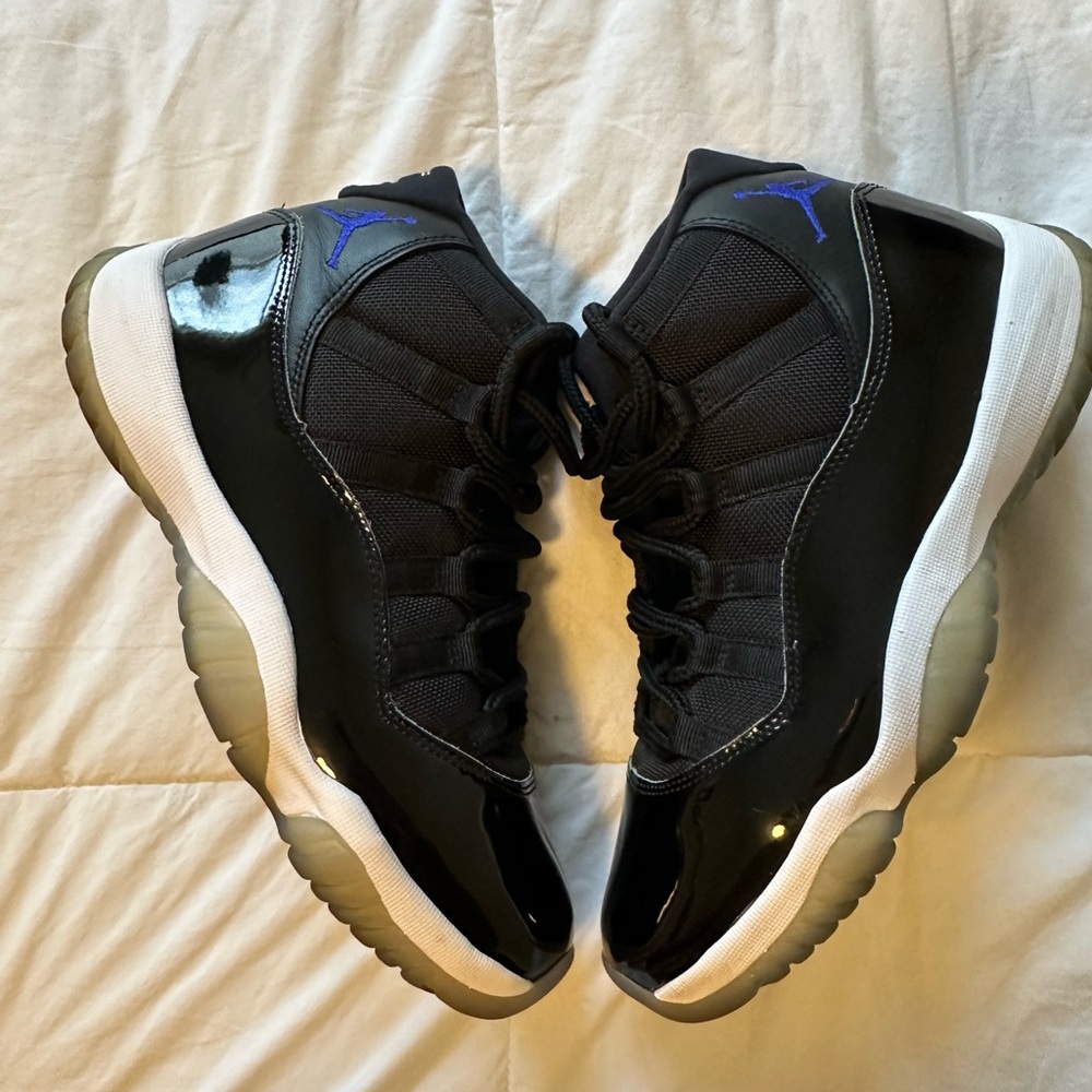 Jordan 11- Space Jams